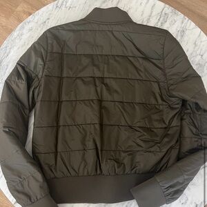 Lululemon Non-Stop Reversible Bomber. Size 4